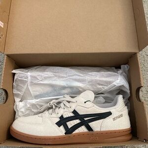 ASICS Skyhand OG Oatmeal Black